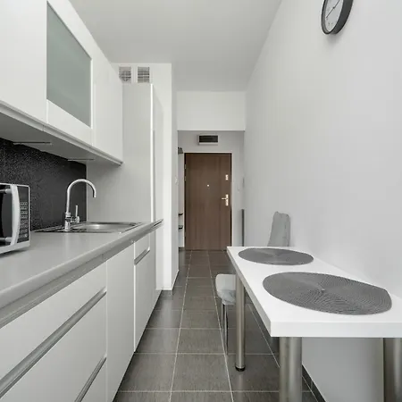 Klimasa White&blue With Balcony In By Renters 公寓