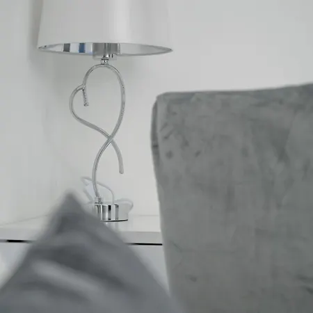 Klimasa White&blue With Balcony In By Renters * 弗罗茨瓦夫