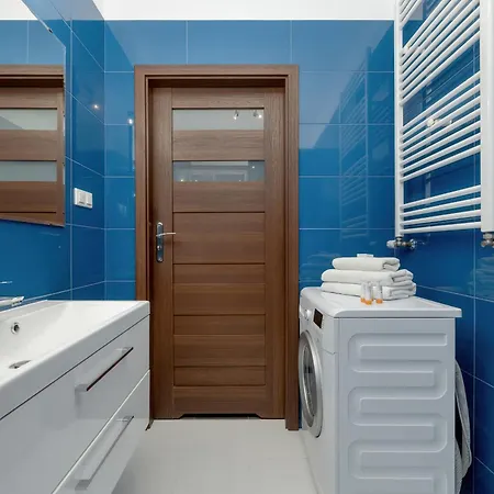 Klimasa White&blue With Balcony In By Renters 公寓